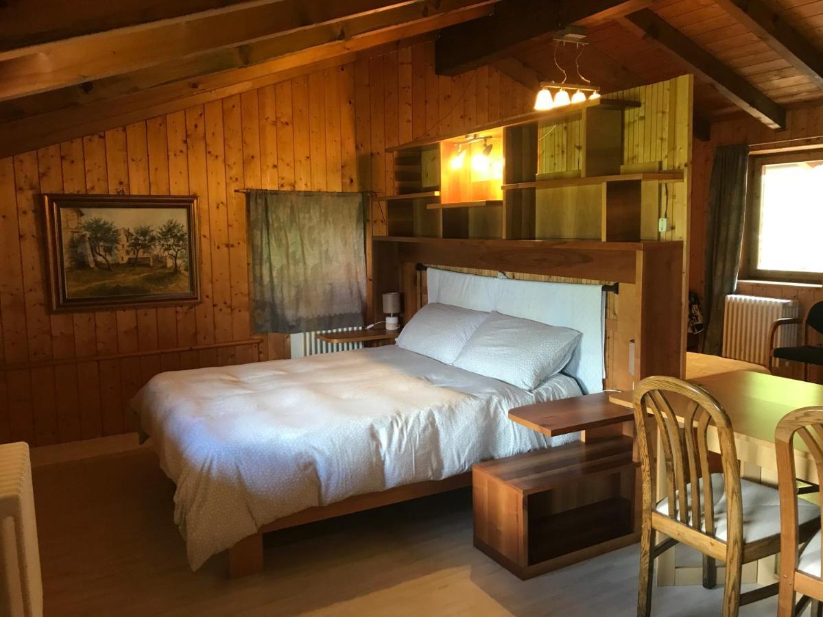Casa Del Viandante Home Holiday And Rooms Colico Esterno foto
