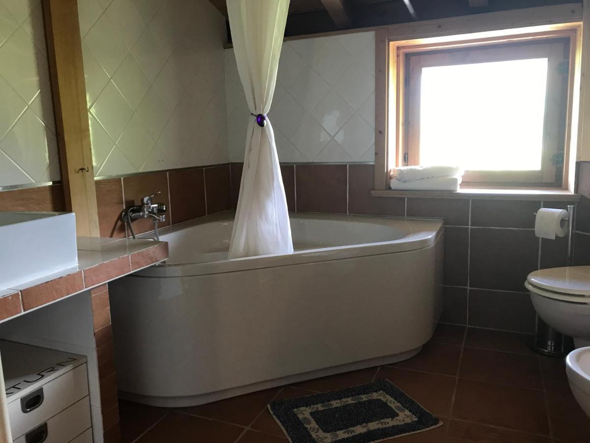 Casa Del Viandante Home Holiday And Rooms Colico Esterno foto