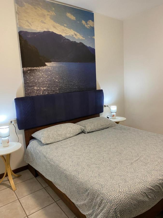 Casa Del Viandante Home Holiday And Rooms Colico Esterno foto