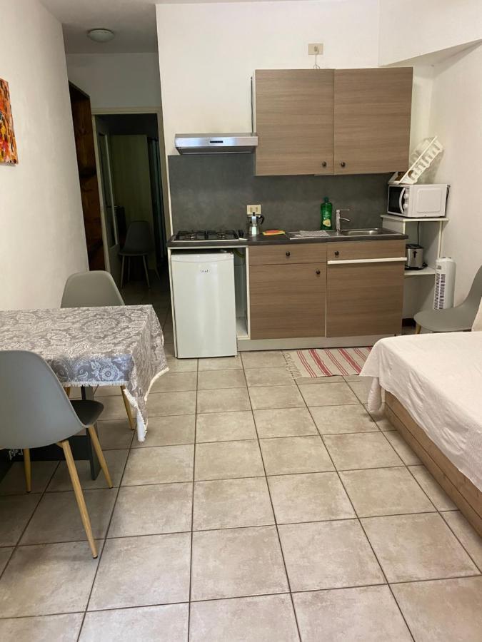 Casa Del Viandante Home Holiday And Rooms Colico Esterno foto
