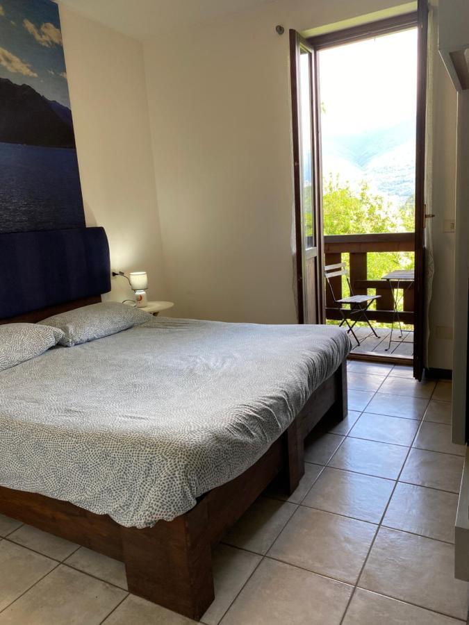 Casa Del Viandante Home Holiday And Rooms Colico Esterno foto